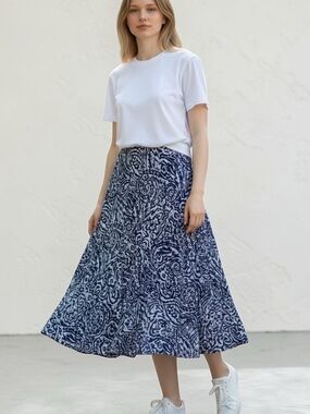 JM Collection flare skirt Navy and White Patterned A-Line Skirt Mesh Size M